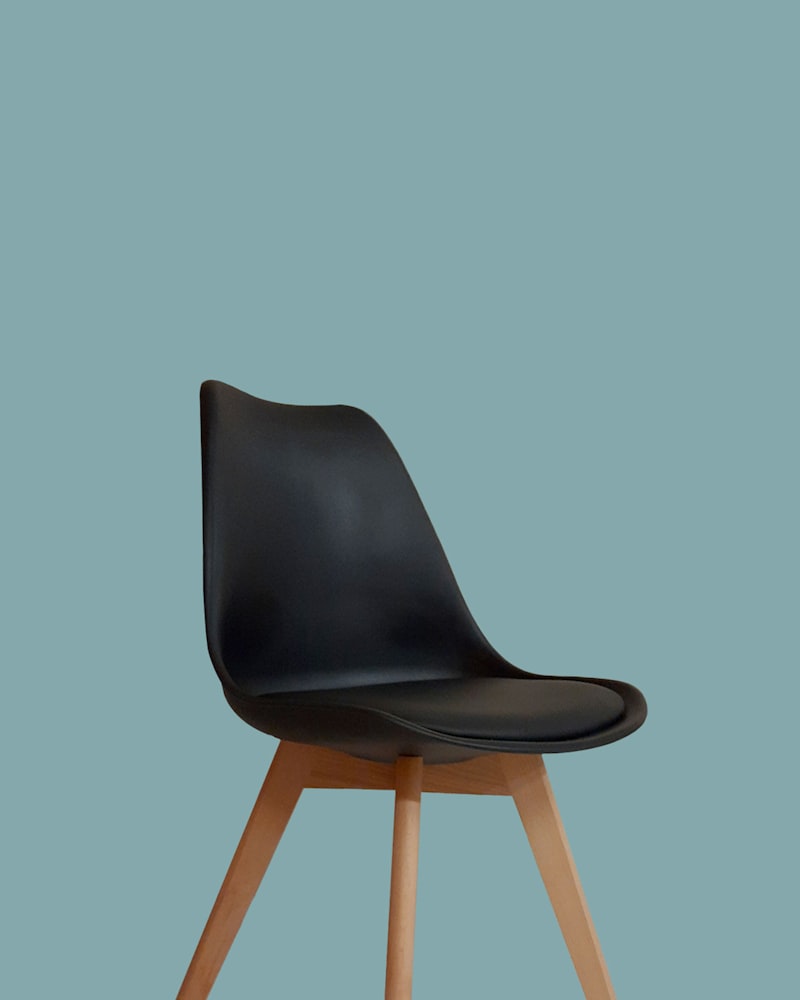 Sillería ergonómica con soporte lumbar para oficina