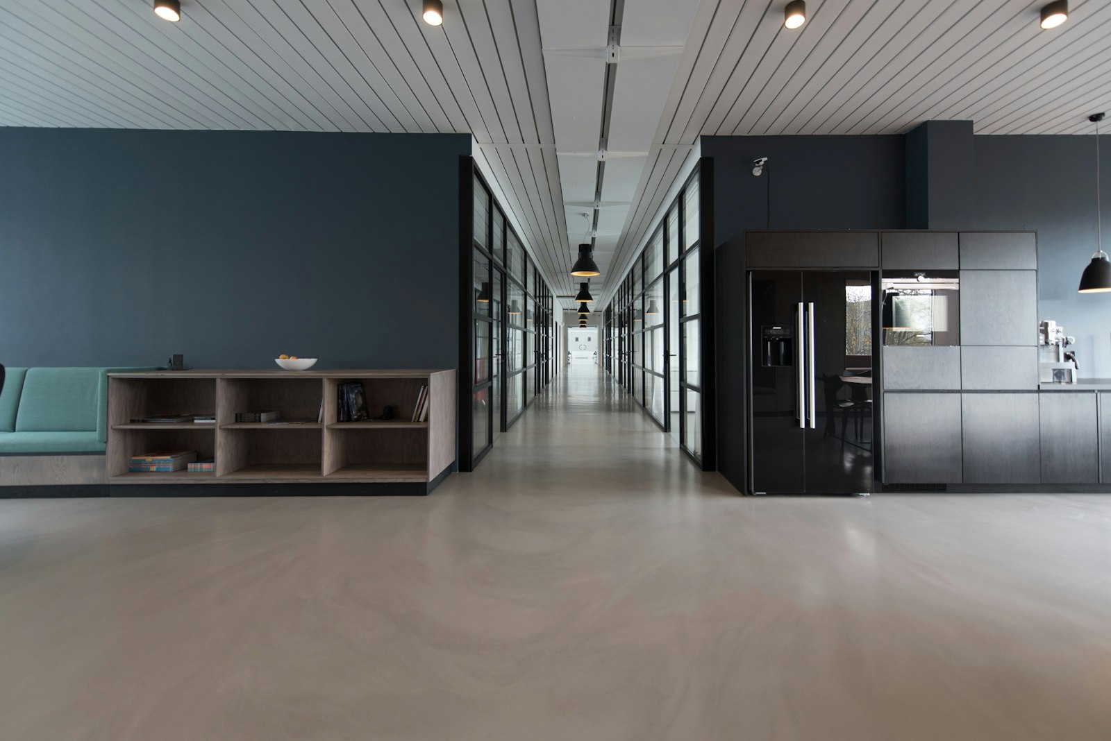 Centro Corporativo Tech en San Isidro, Lima - diseño e implementación de oficinas